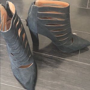 Steve Madden cut out heels